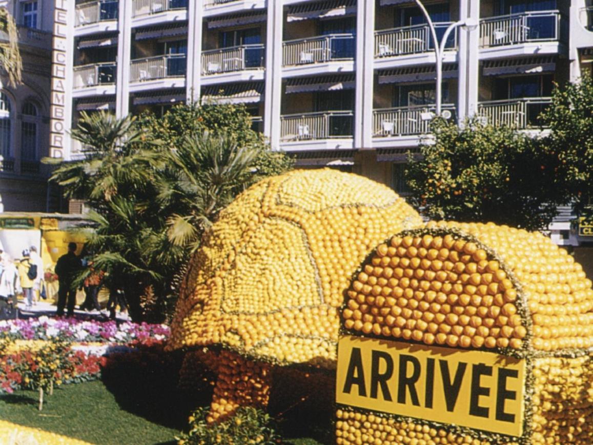 Hotel Chambord Menton Exterior photo